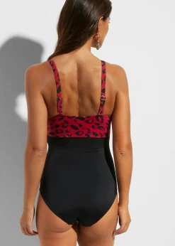 Bañador con diseño cruzado