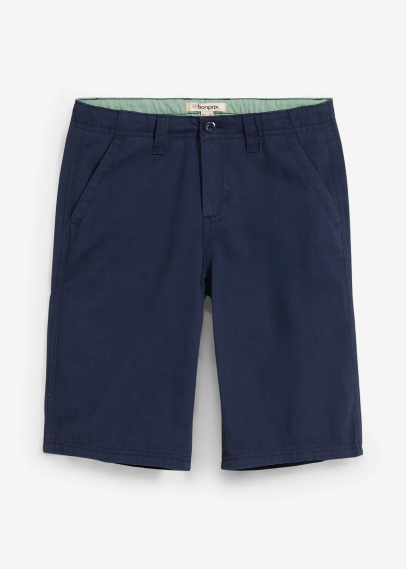 Bermuda tipo chino de corte regular