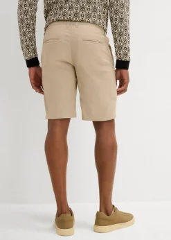 Bermudas tipo chino con lino y corte regular