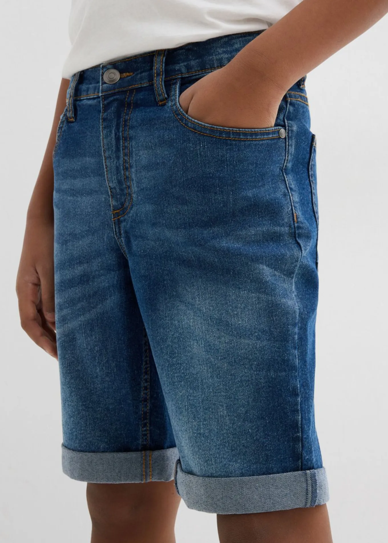 Bermudas vaqueras elásticas con cintura ajustable y corte ajustado