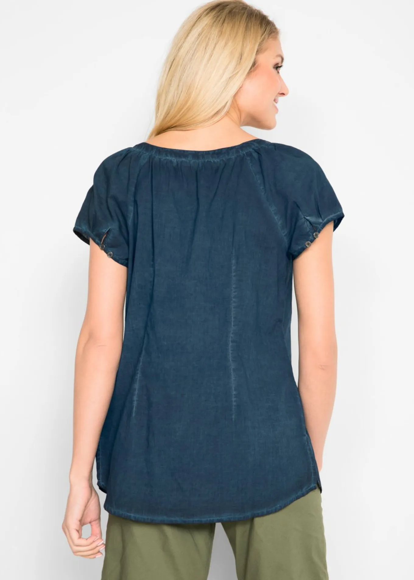 Blusa cold-dye de manga corta en algodón sostenible