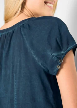 Blusa cold-dye de manga corta en algodón sostenible