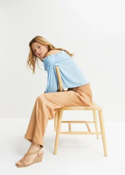 Blusa con escote bañera