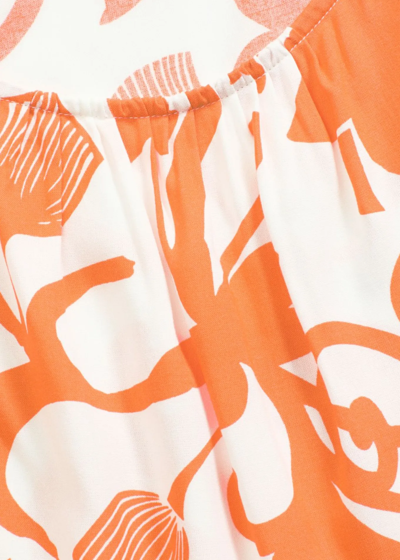 Blusa corta de viscosa fluida