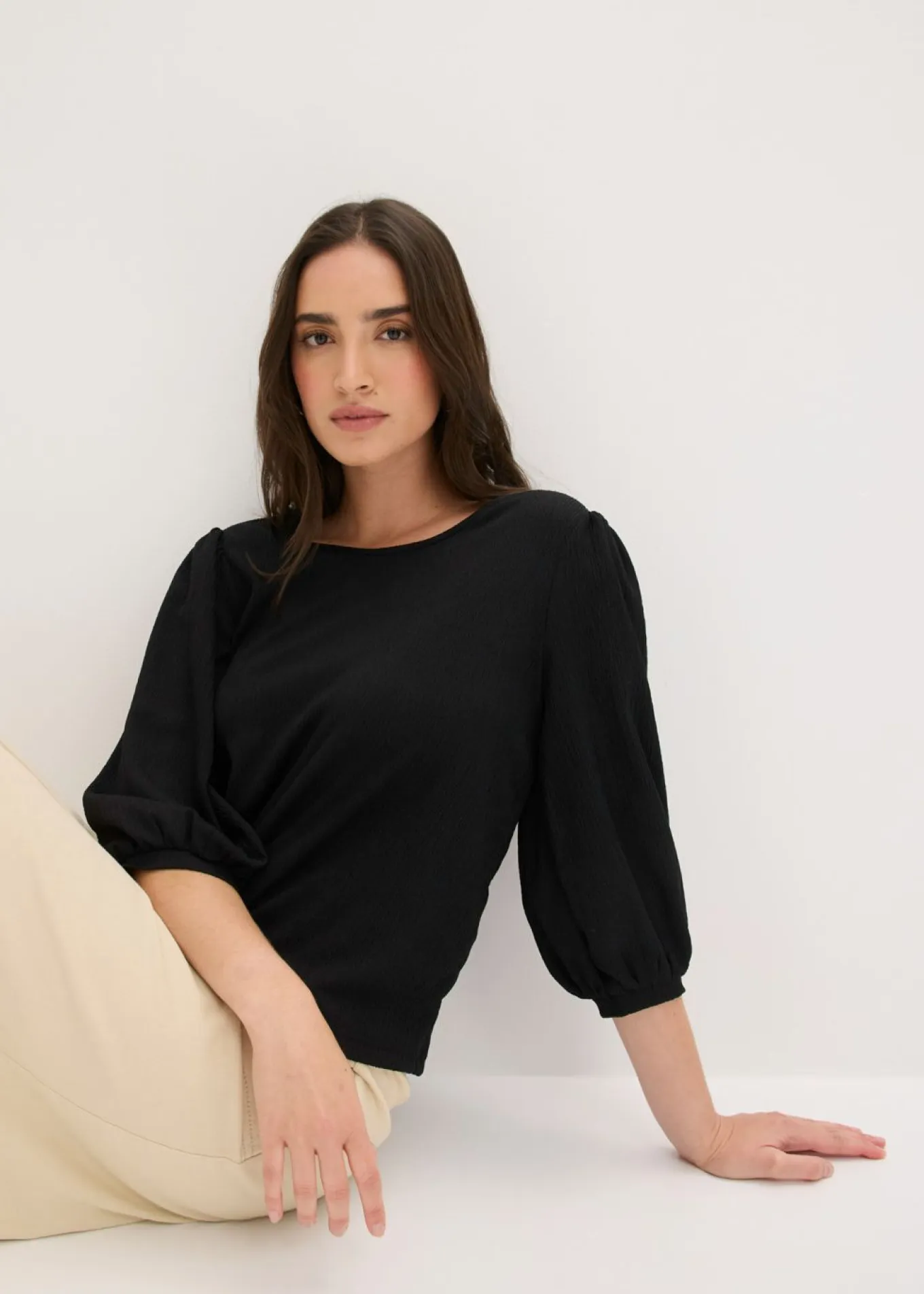 Blusa de crepé estructurado