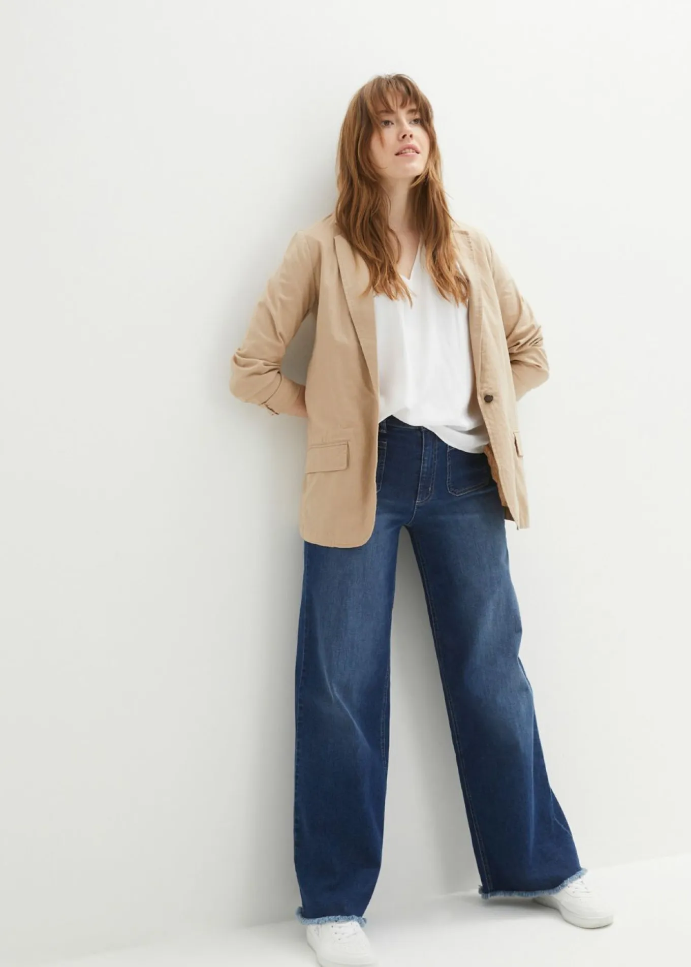 Blusa de manga corta con escote en V