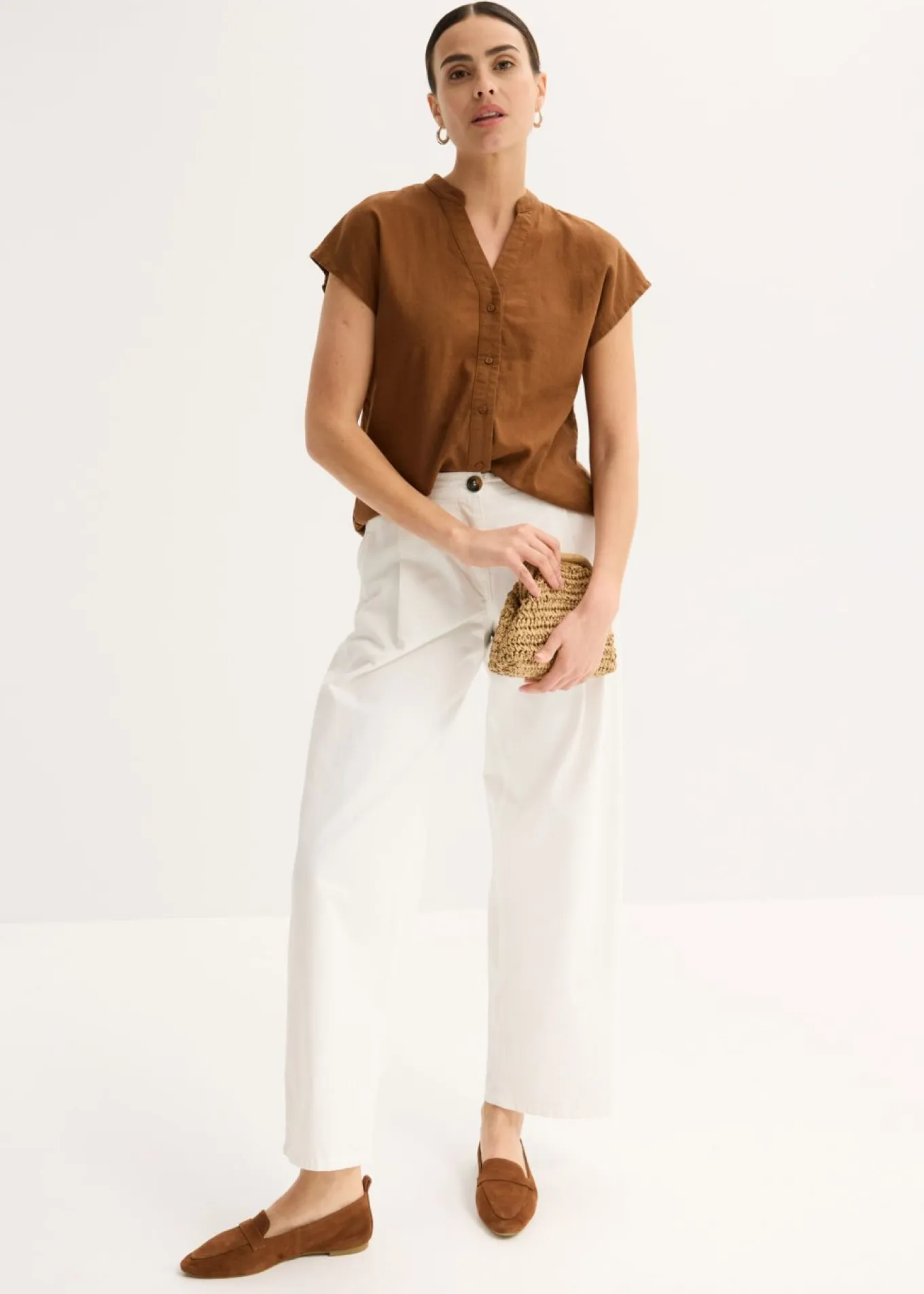Blusa de manga corta de mezcla de lino vaporoso