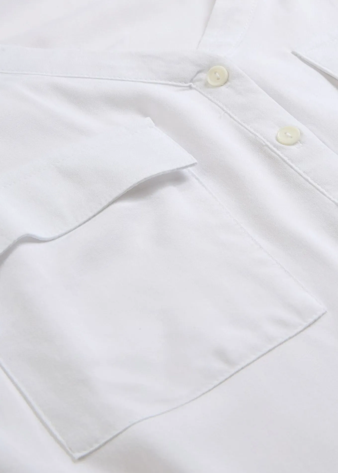 Blusa de manga larga con escote en V de viscosa fluida
