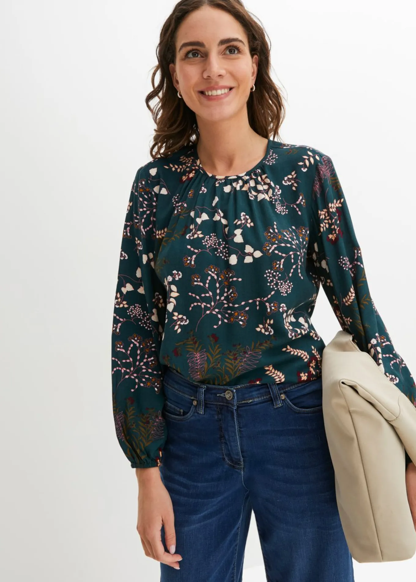 Blusa de viscosa sostenible