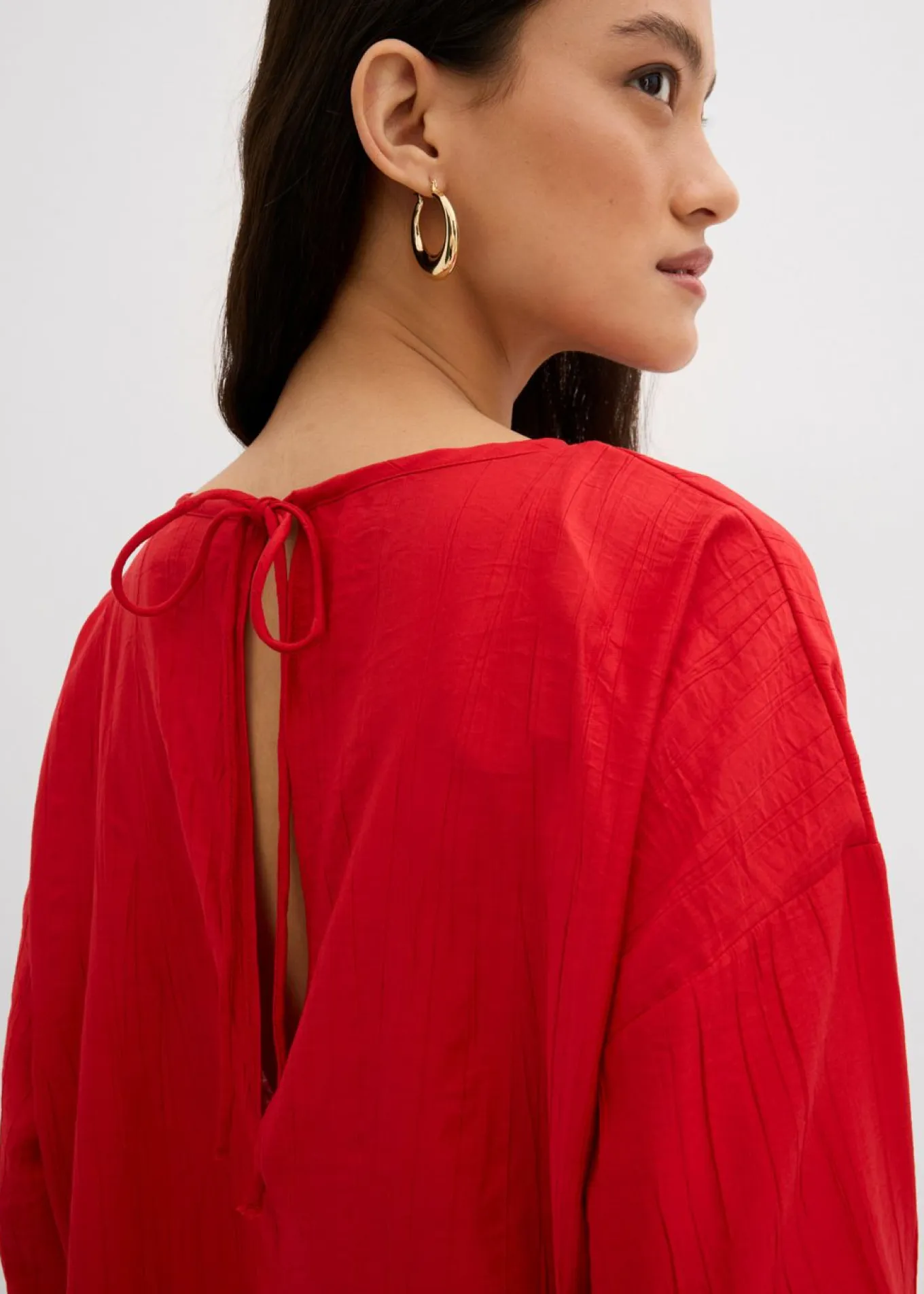 Blusa holgada tipo túnica de mezcla de viscosa arrugada con estructura