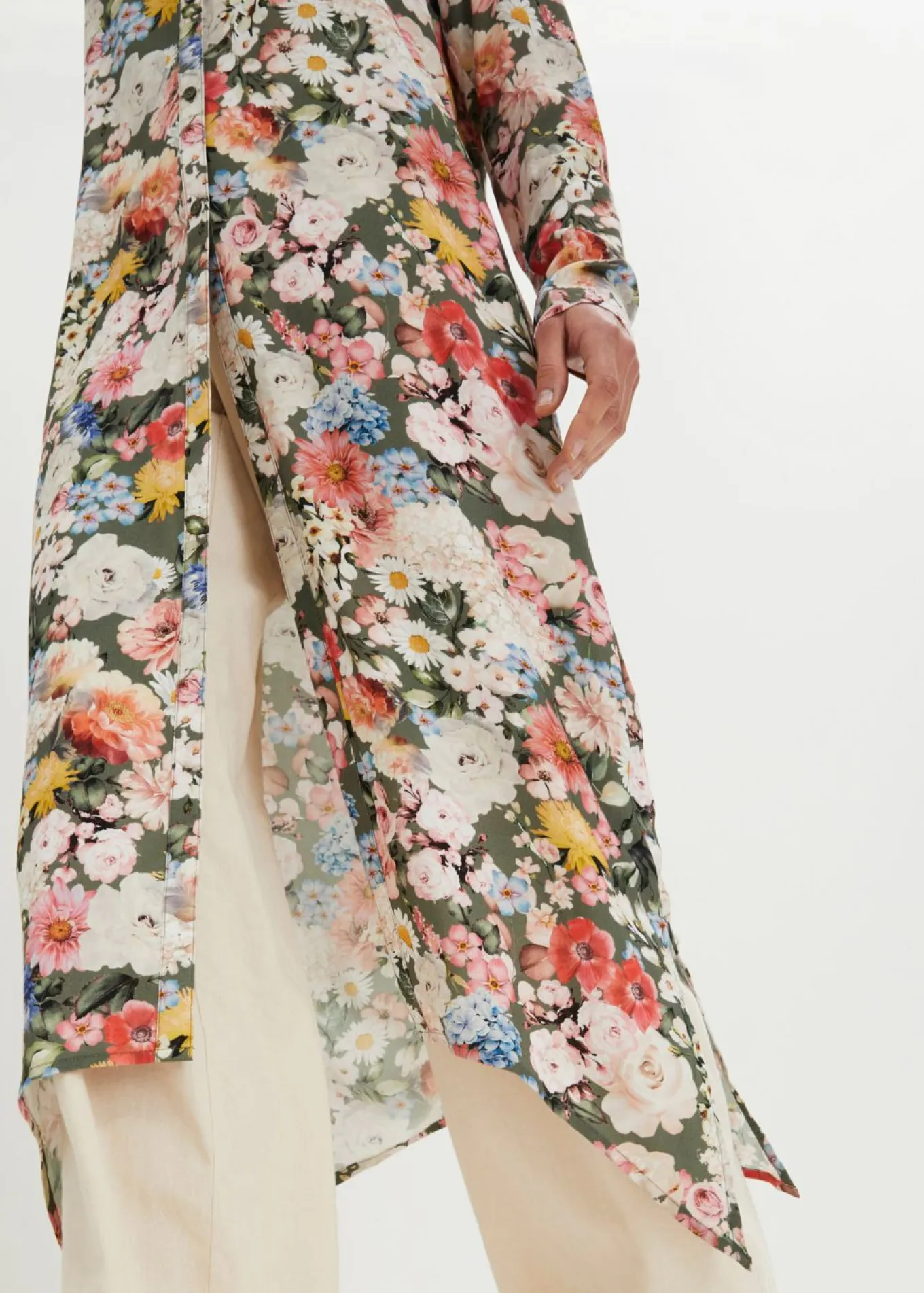 Blusa larga de viscosa fluida