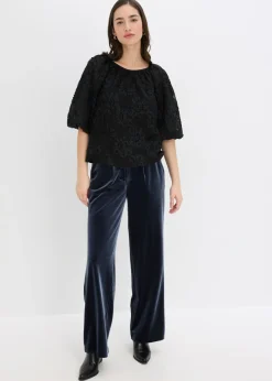 Blusa sin cierre con estampado floral texturizado