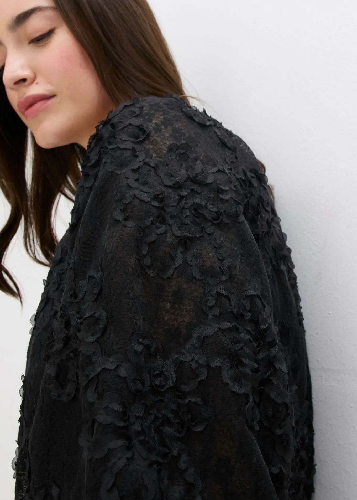 Blusa sin cierre con estampado floral texturizado
