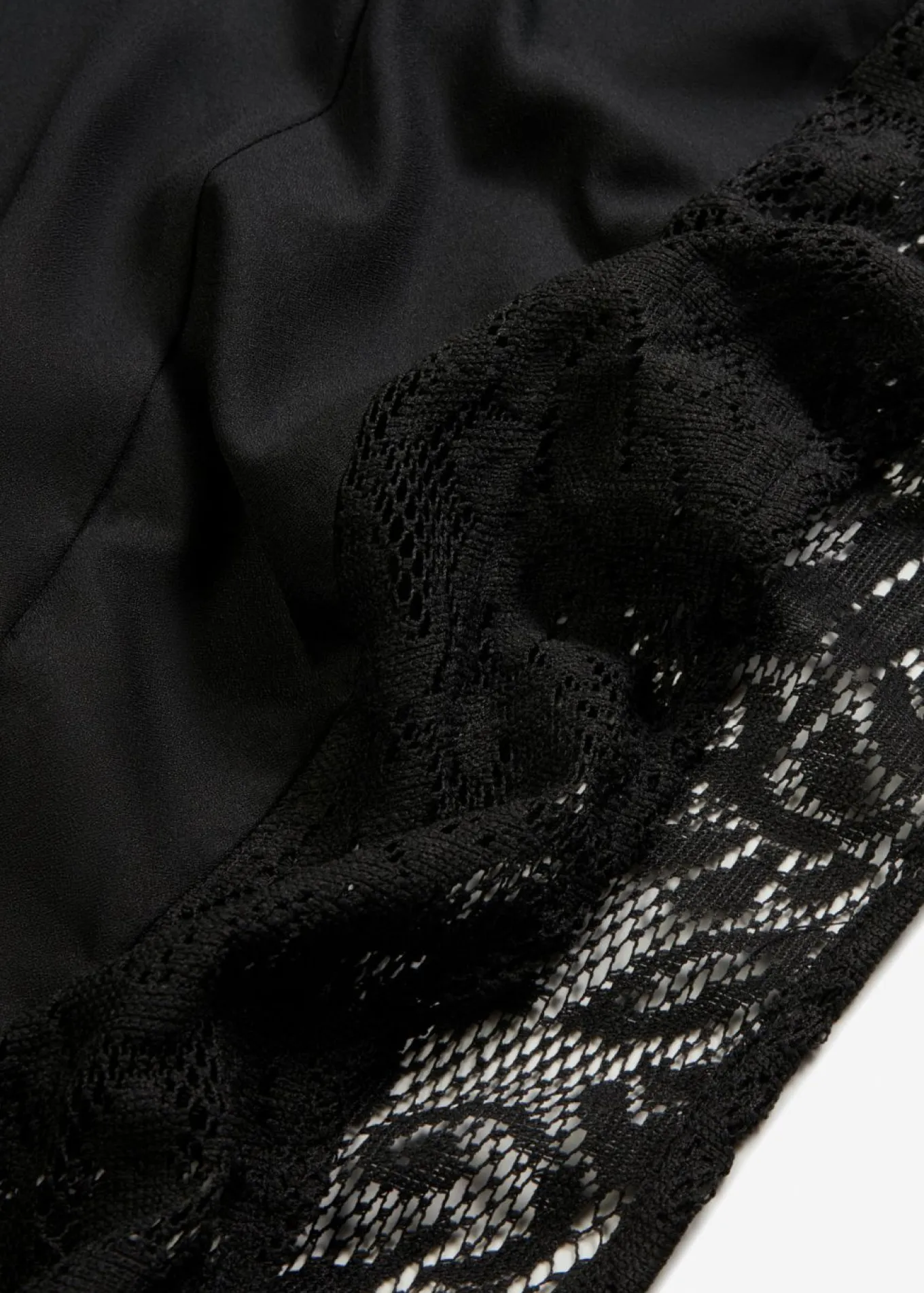 Blusa tipo túnica con aplicaciones