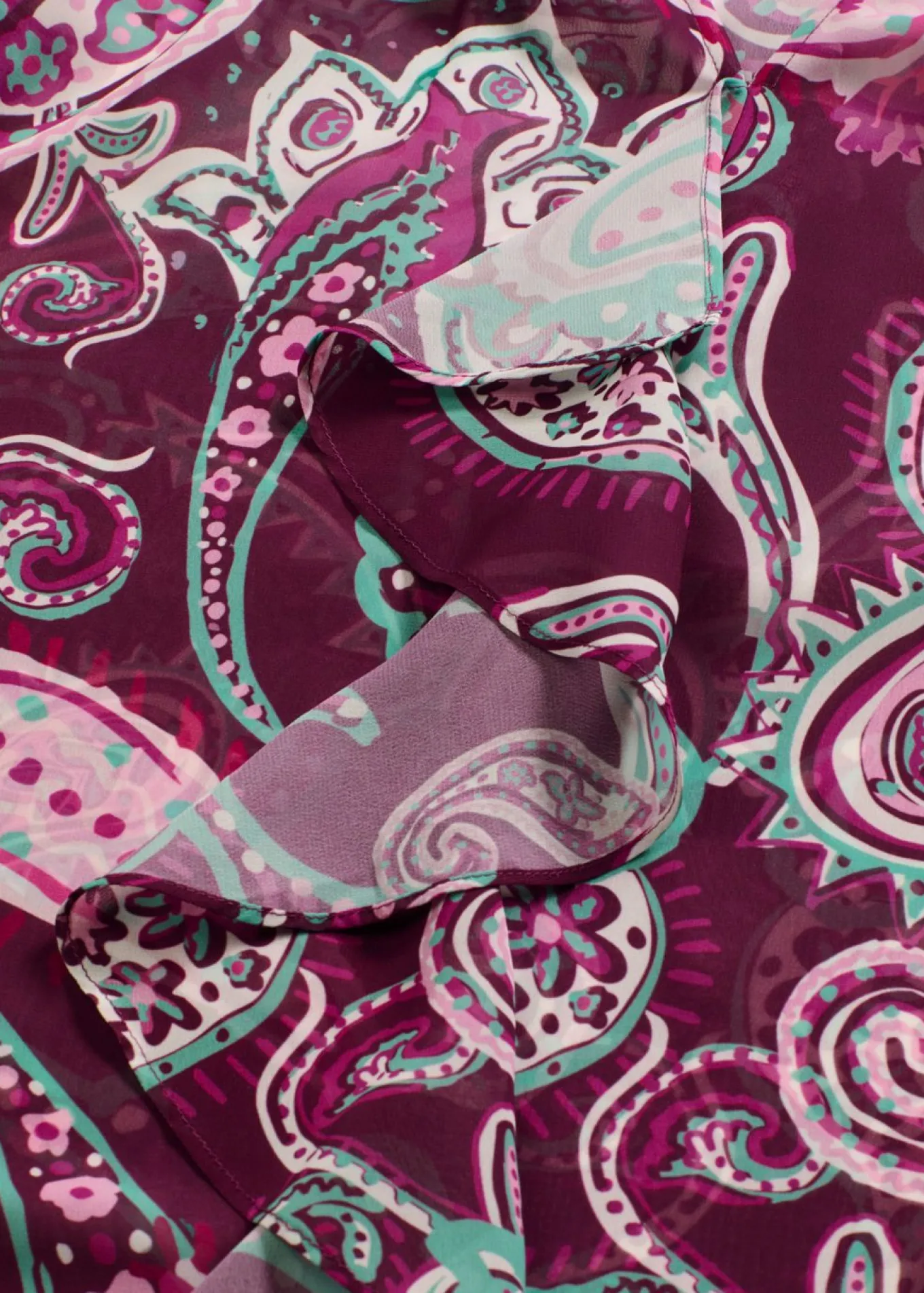 Blusa tipo túnica con volantes