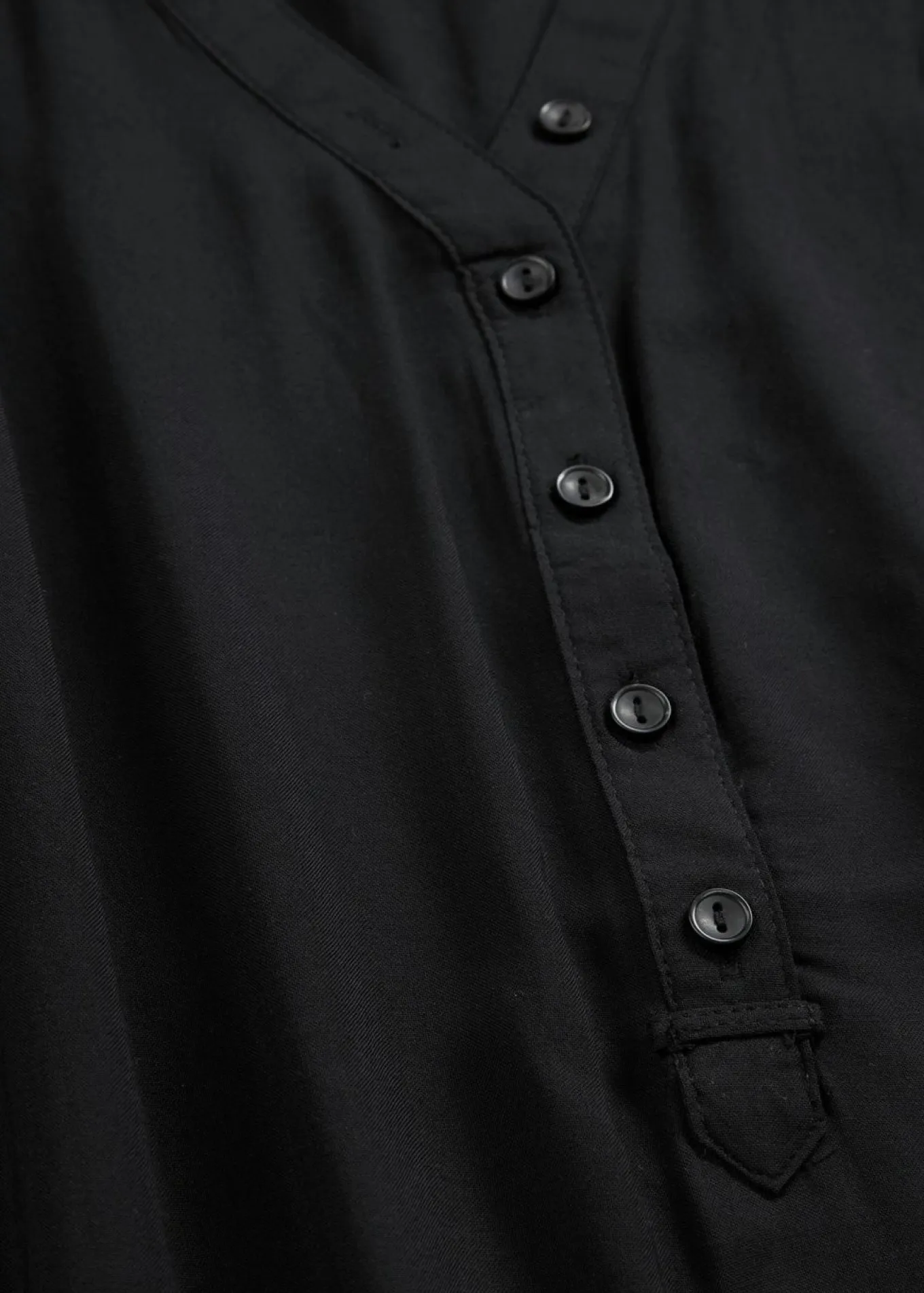 Blusa tipo túnica de viscosa suave