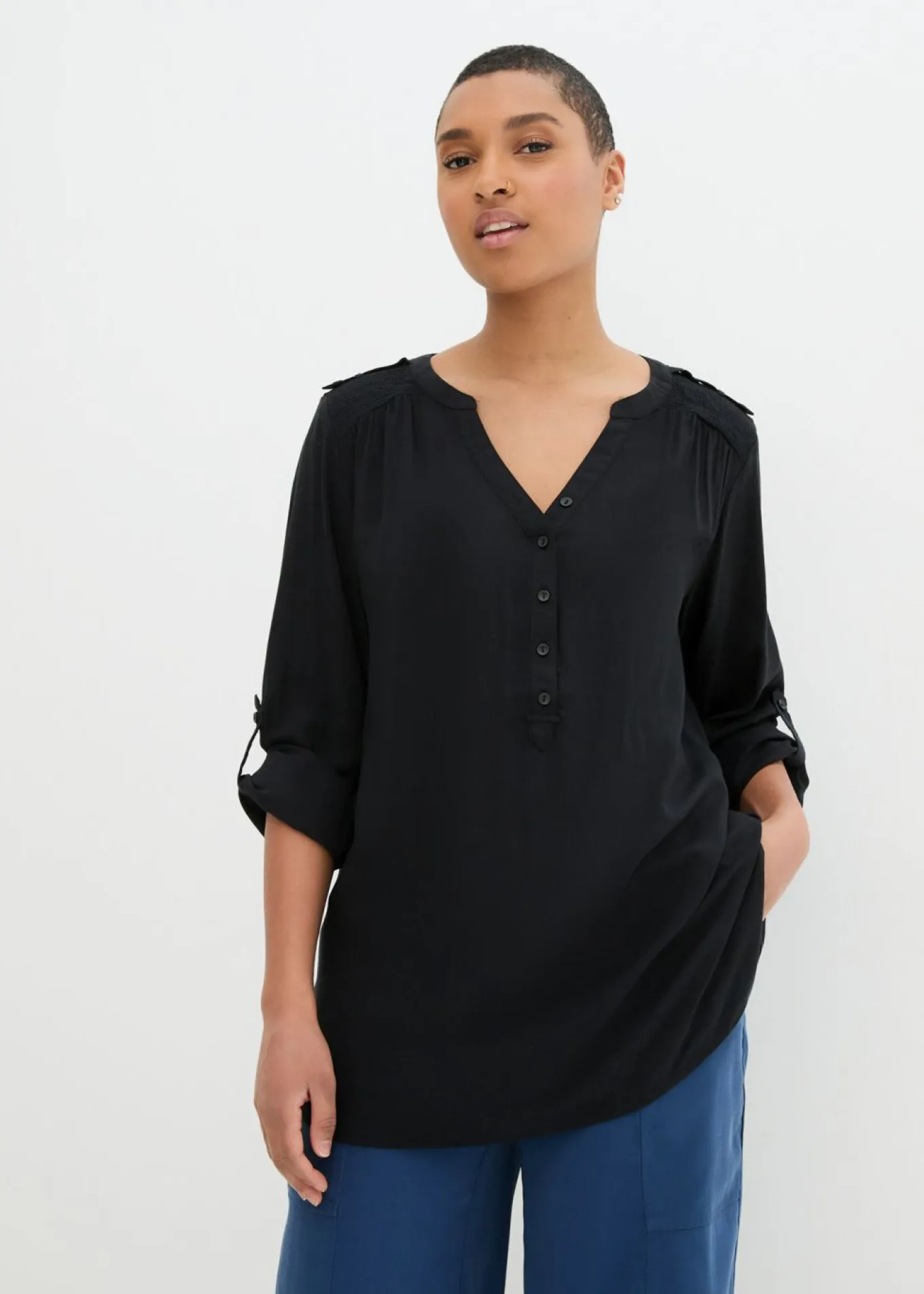 Blusa tipo túnica de viscosa suave