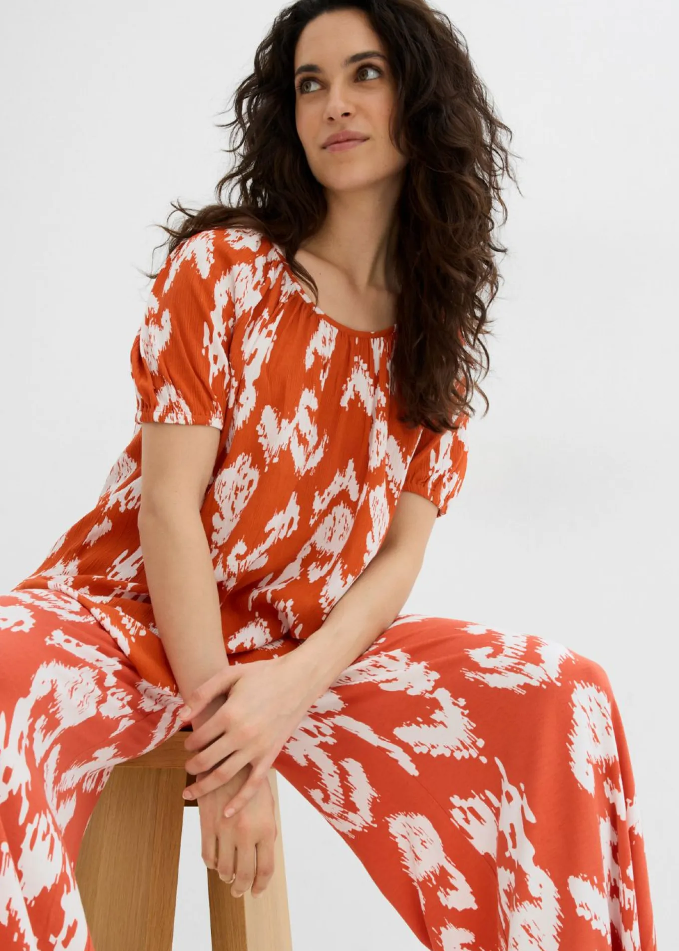 Blusa tipo túnica de viscosa arrugada