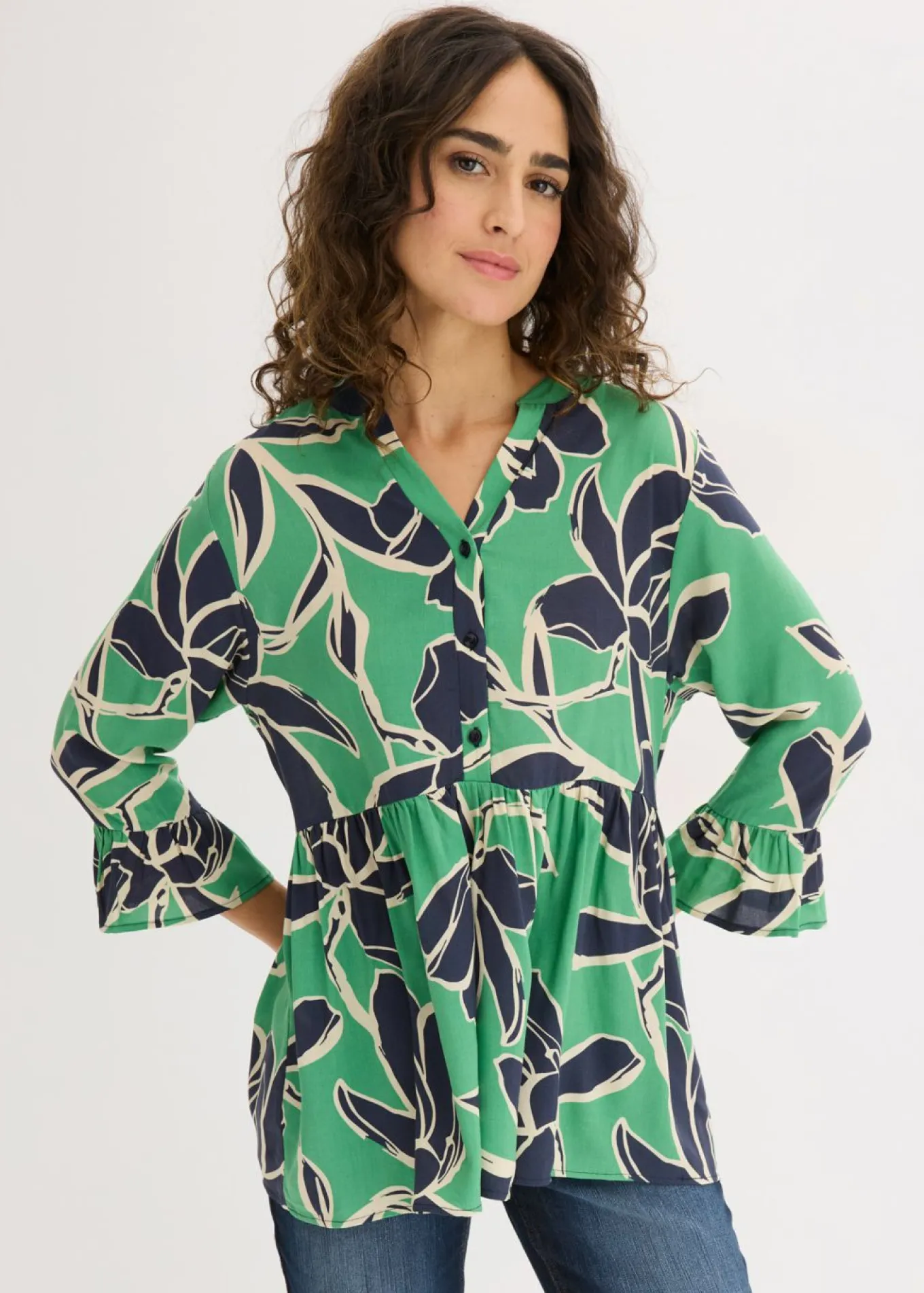 Blusa tipo túnica de viscosa fluida