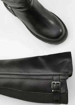 Botas