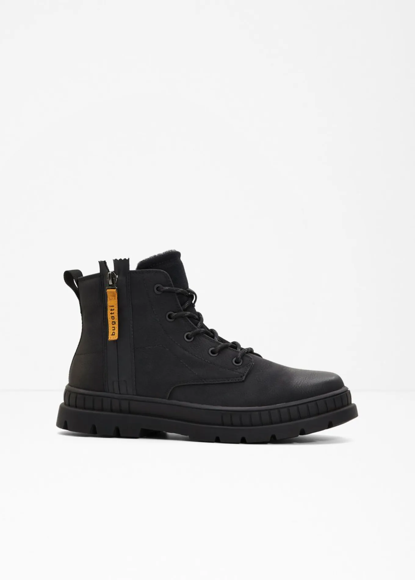 Botas Bugatti con cordones y suela perfilada