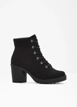 Botas con cordones y tacón ancho