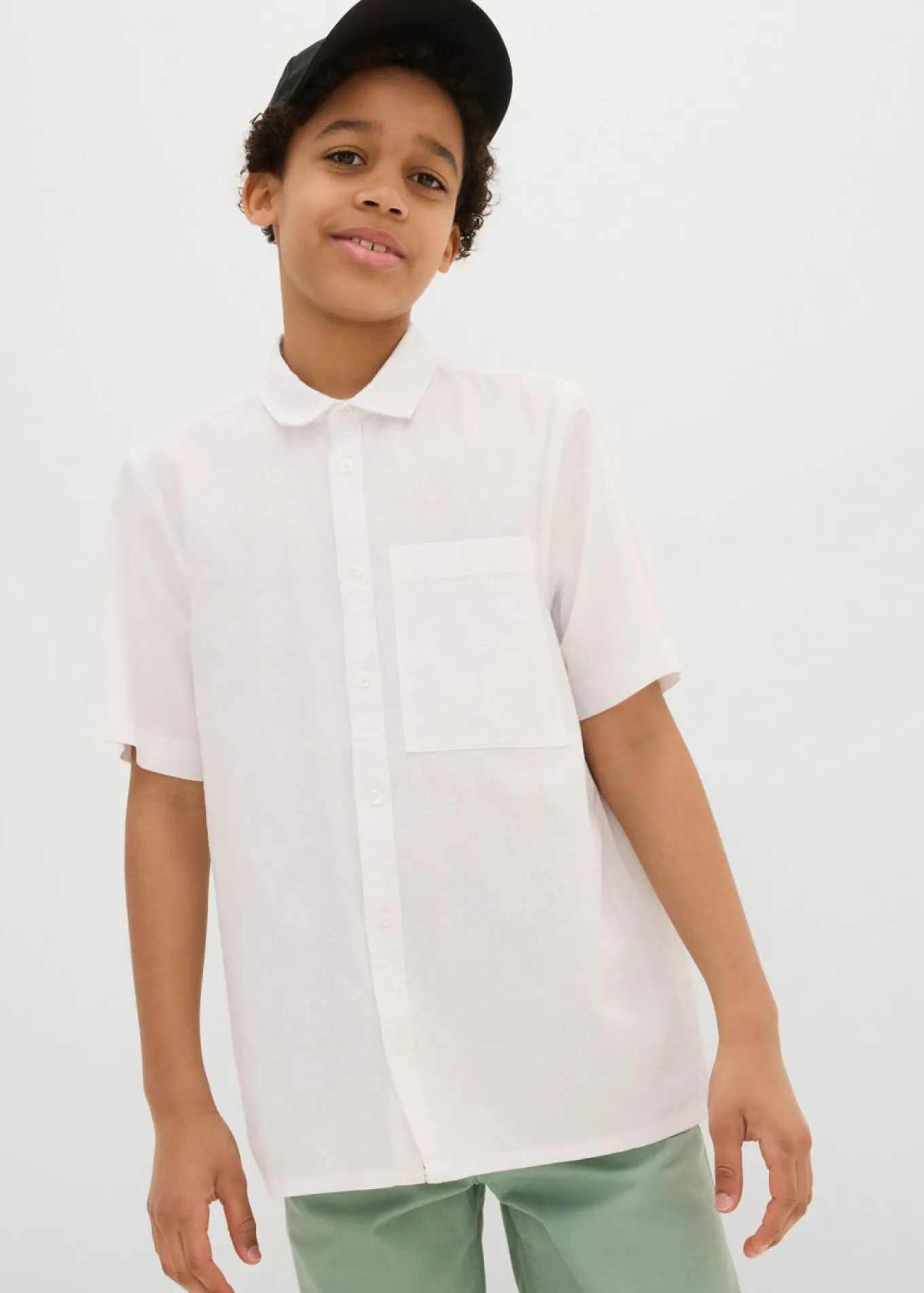 Camisa de manga corta de mezcla de lino vaporosa