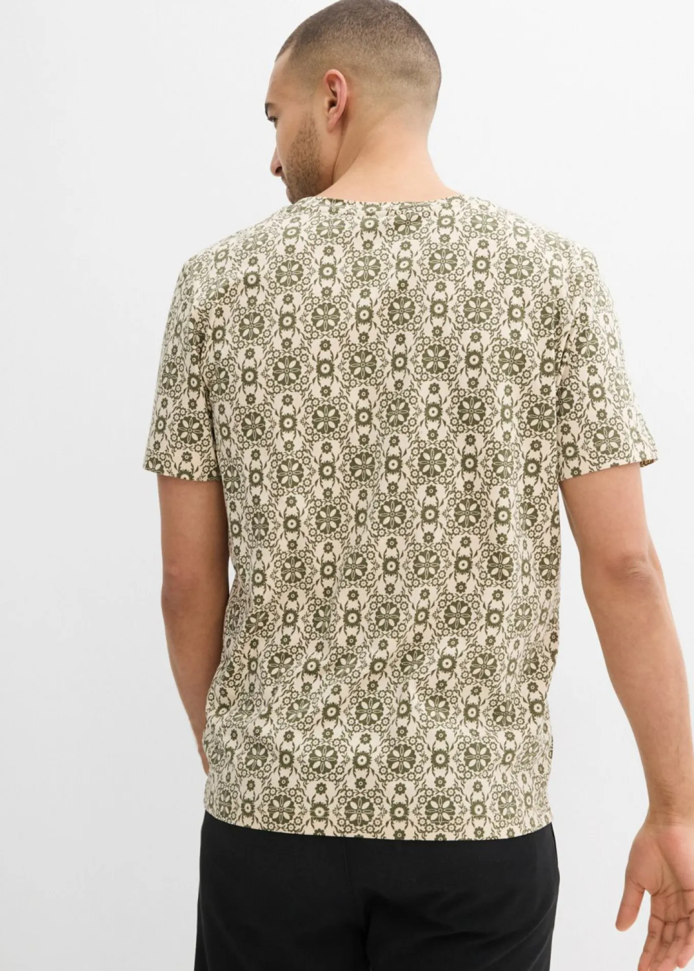 Camiseta con cuello henley de algodón puro
