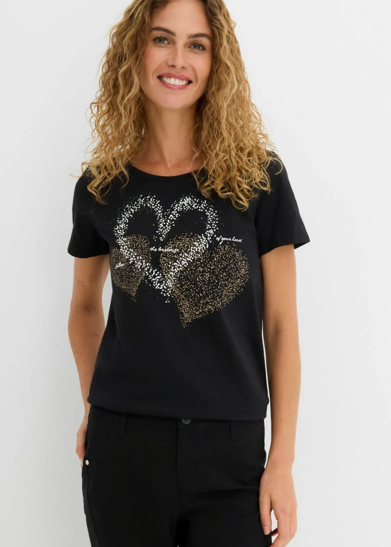 Camiseta con estampado de corazón de algodón orgánico
