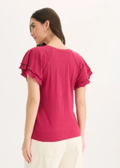 Camiseta con mangas llamativas
