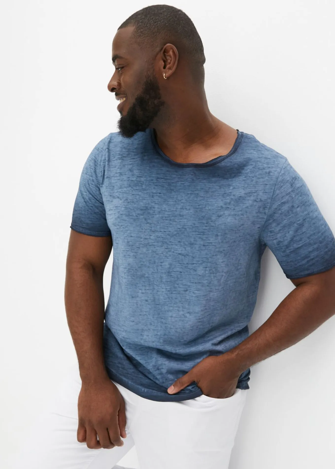 Camiseta de algodón orgánico puro con aspecto lavado