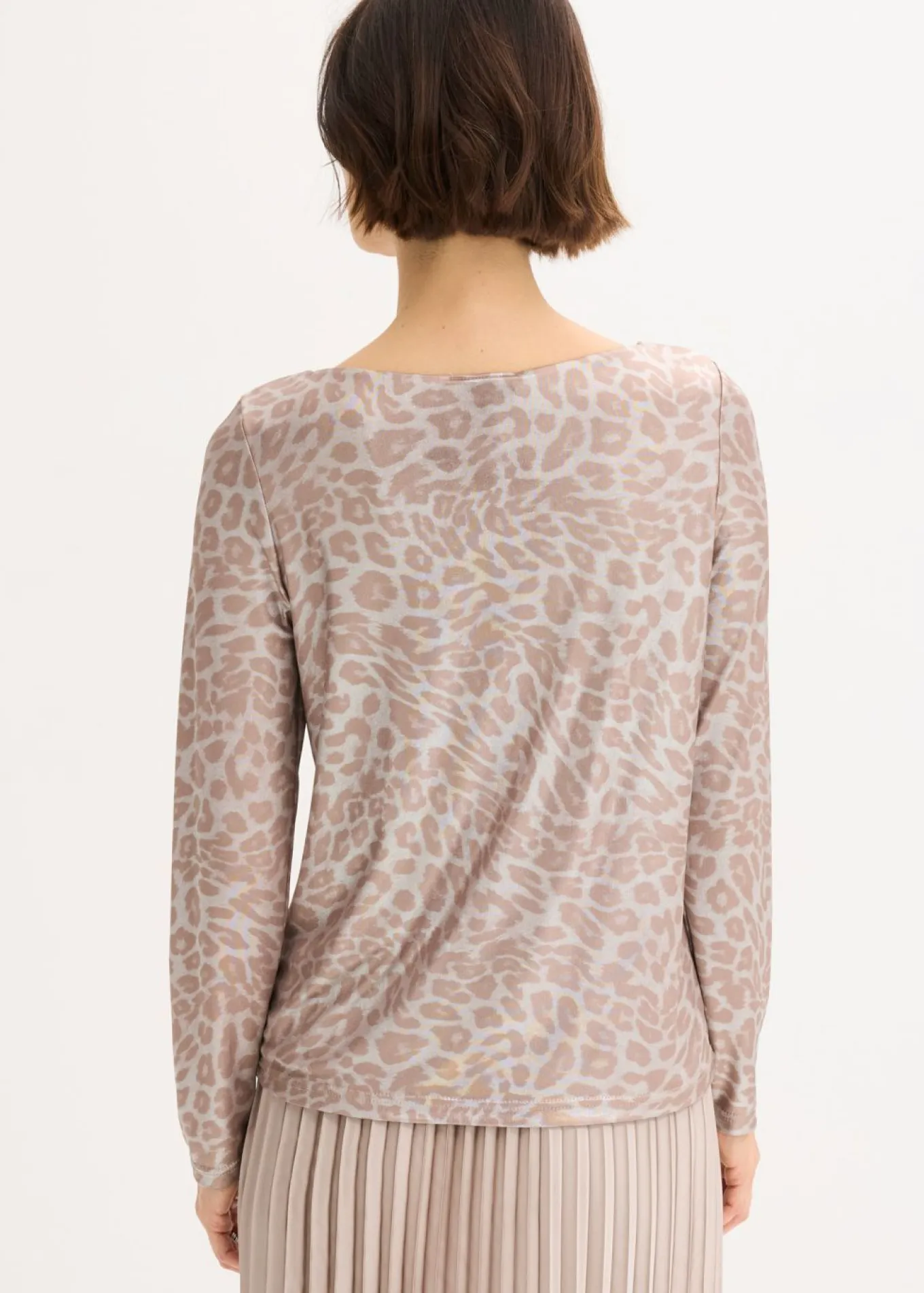 Camiseta de leopardo con estampado brillante