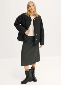 Chaqueta acolchada ultraligera con corte holgado