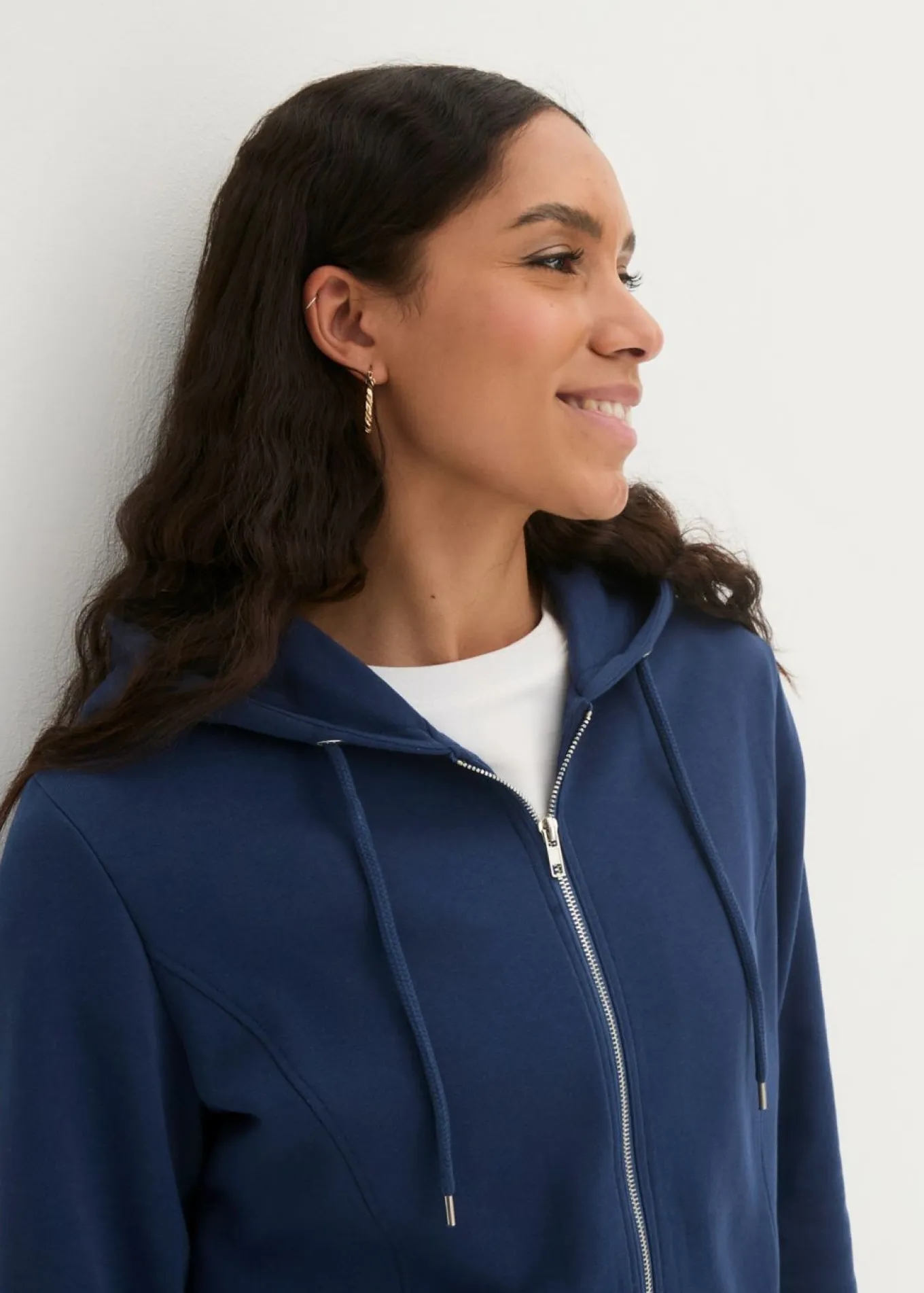 Chaqueta de chándal larga con bolsillos con cremallera