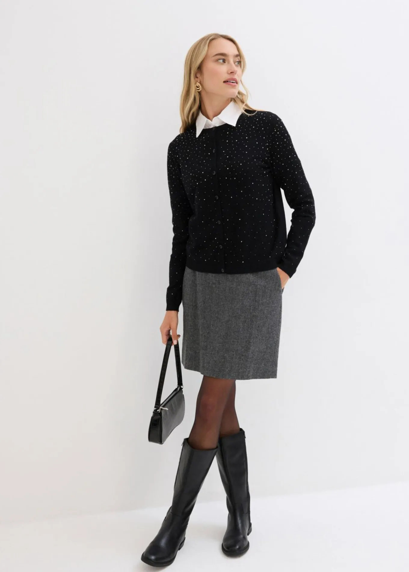 Chaqueta de punto con piedras brillantes