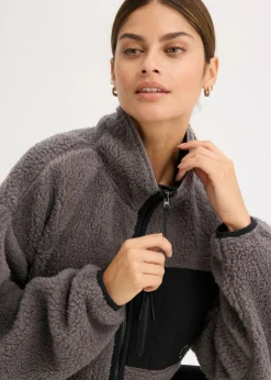Chaqueta deportiva funcional con corte holgado