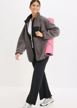 Chaqueta deportiva funcional con corte holgado