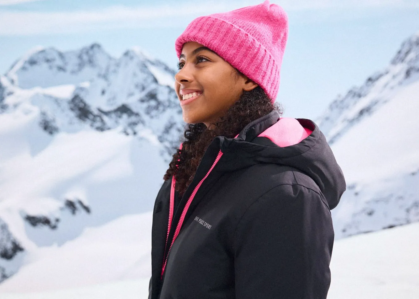 Chaqueta impermeable de esquí con detalles deportivos