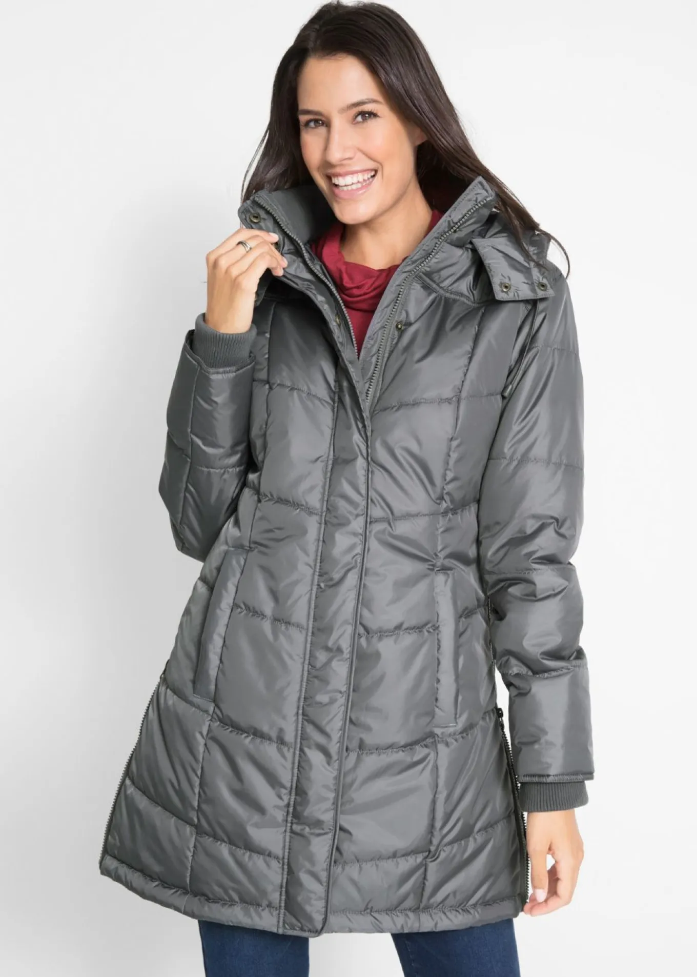 Chaqueta larga guateada con cuello y capucha