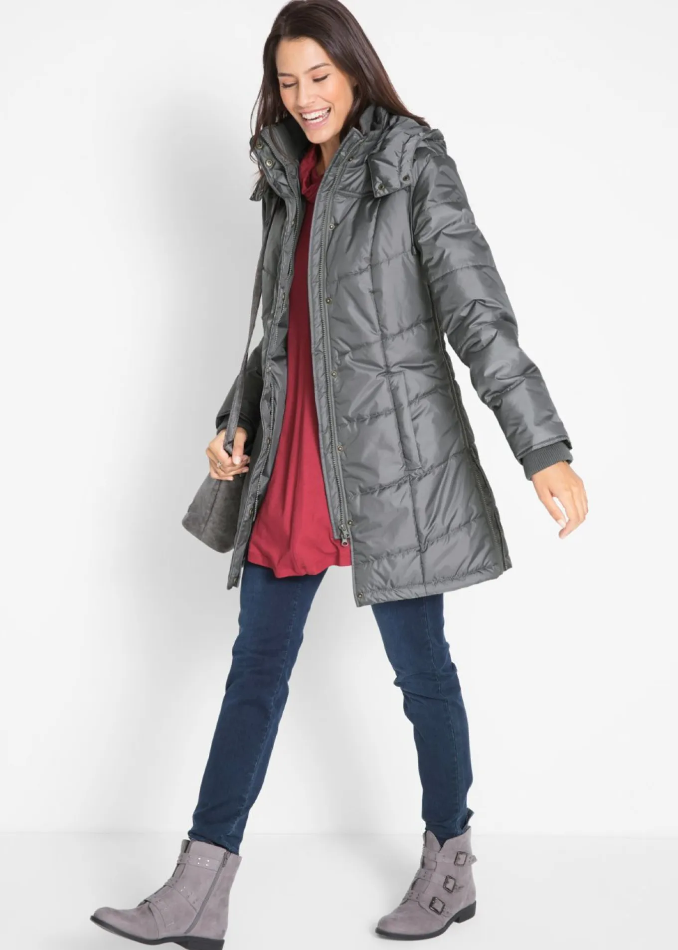 Chaqueta larga guateada con cuello y capucha