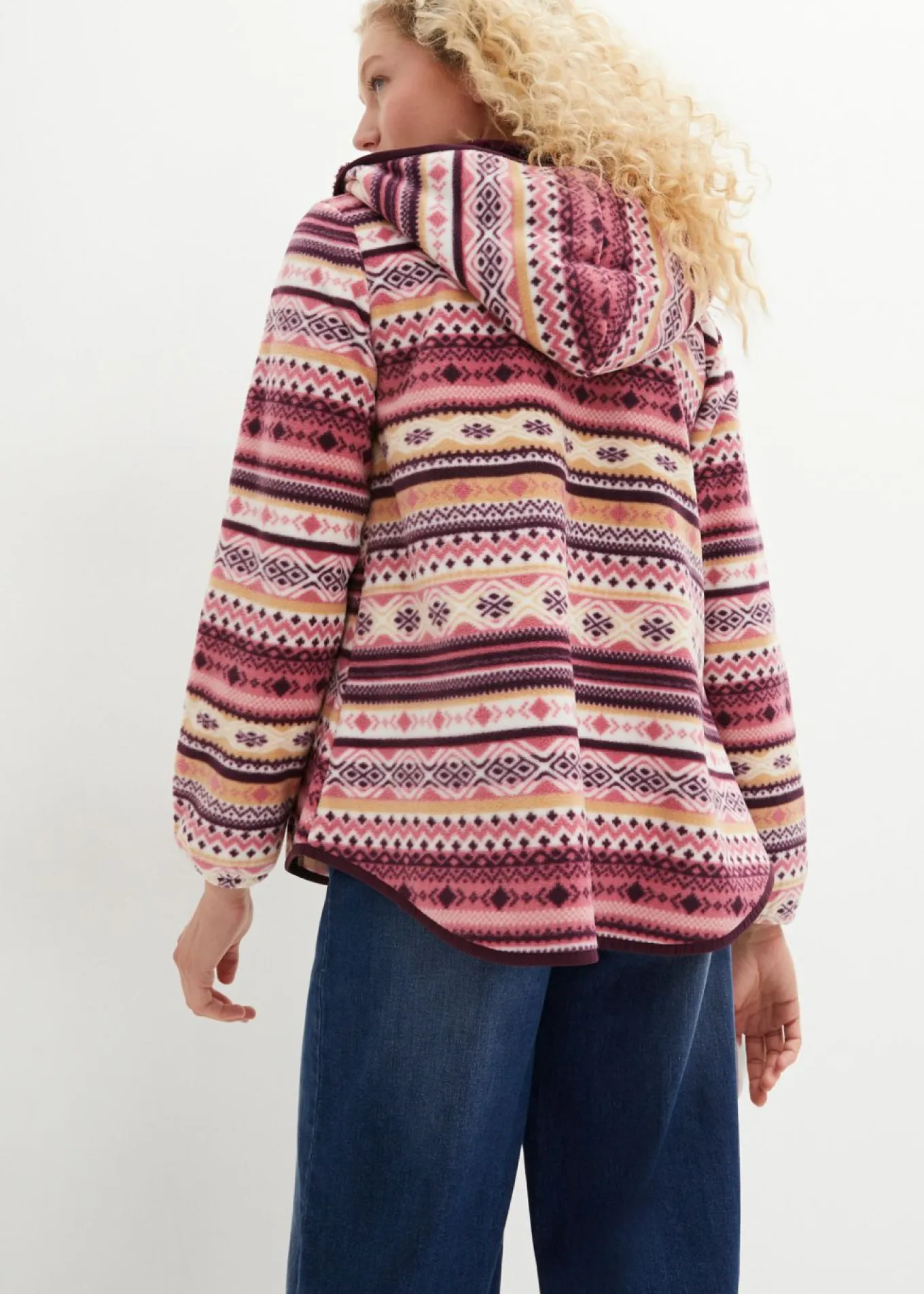 Chaqueta polar con capucha y estampado noruego