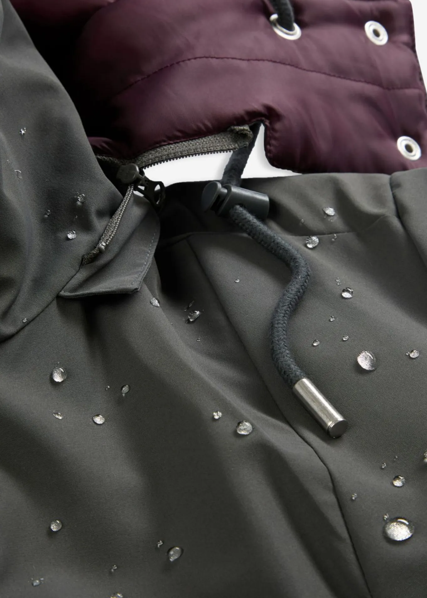 Chaqueta repelente al agua para exteriores con aspecto 2 en 1