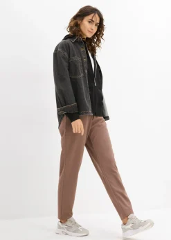 Chaqueta tipo sudadera con capucha y cremallera