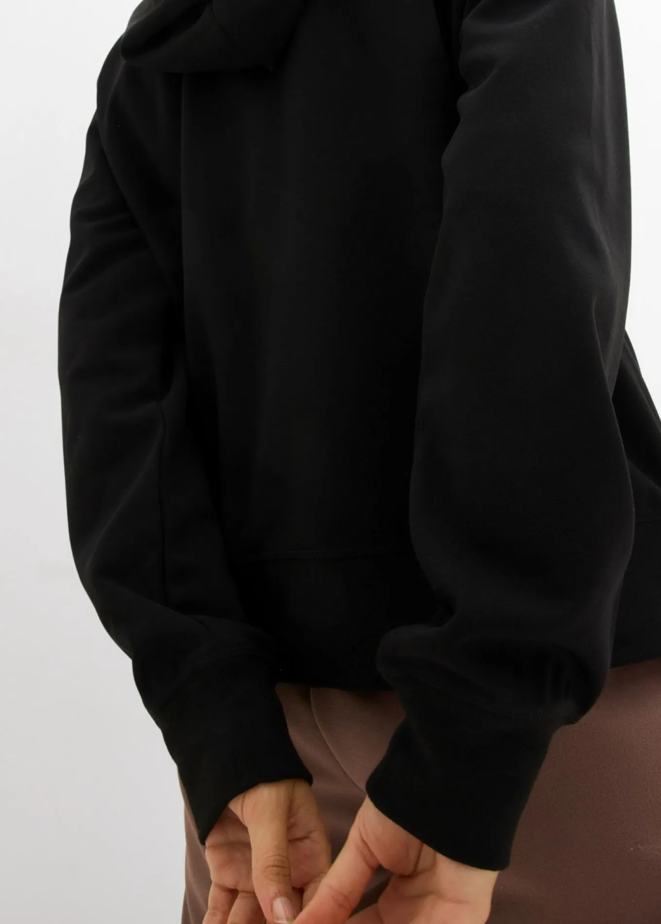 Chaqueta tipo sudadera con capucha y cremallera