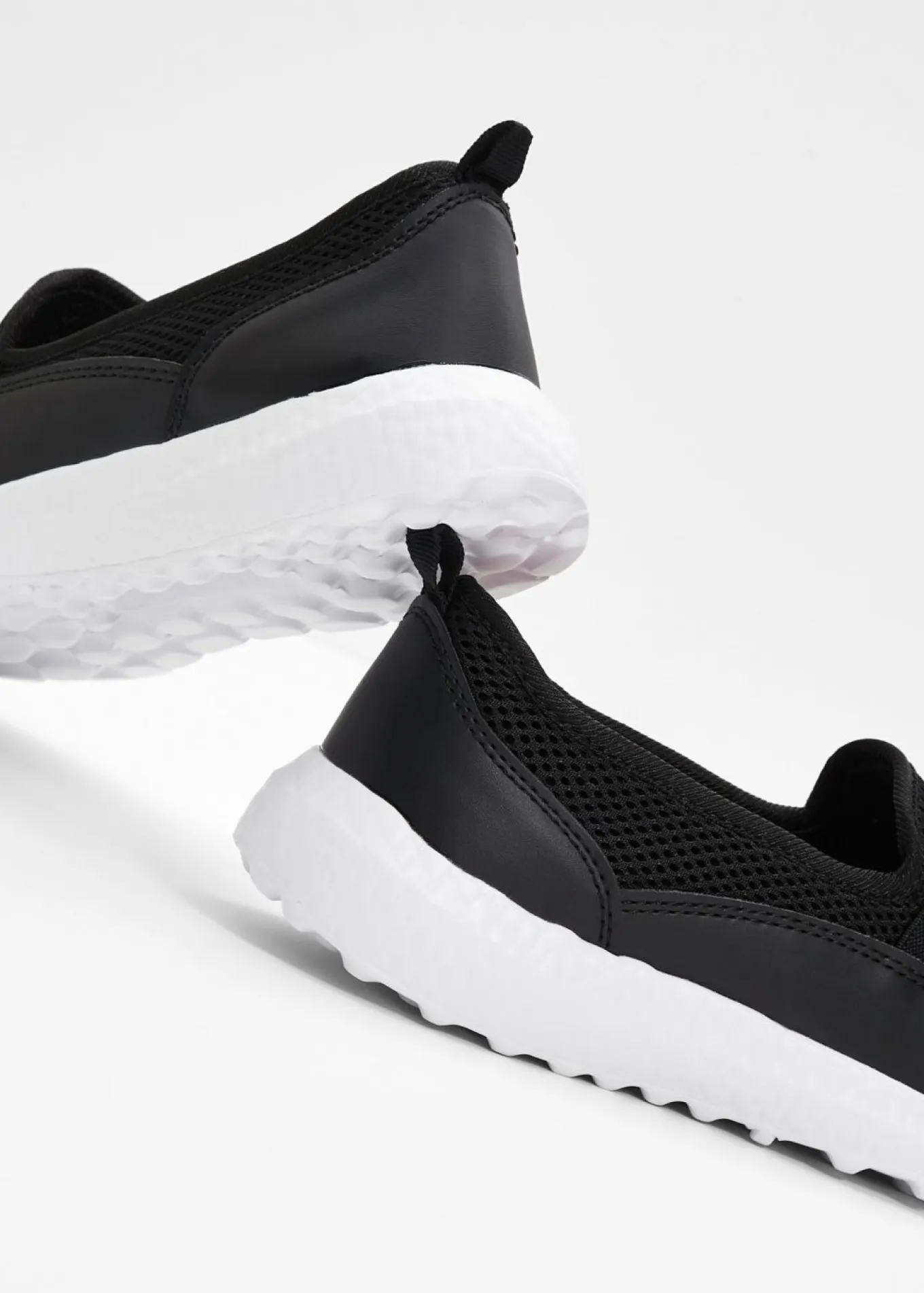 Cómodas zapatillas, slip in, con suela fina