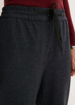Elegante pantalón elástico