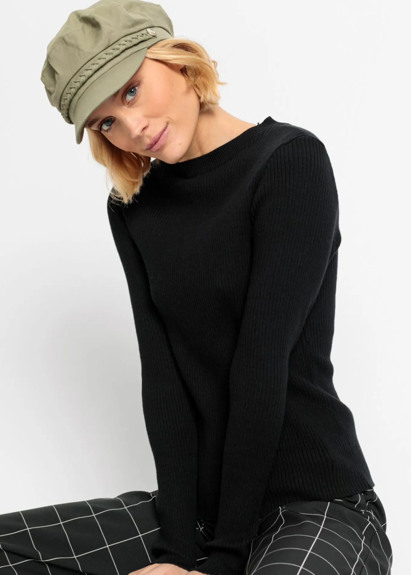 Gorro marinero con detalle trenzado