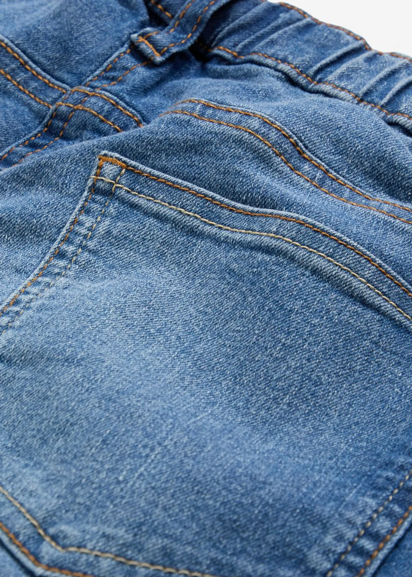 Jeggings mid waist, con cintura cómoda