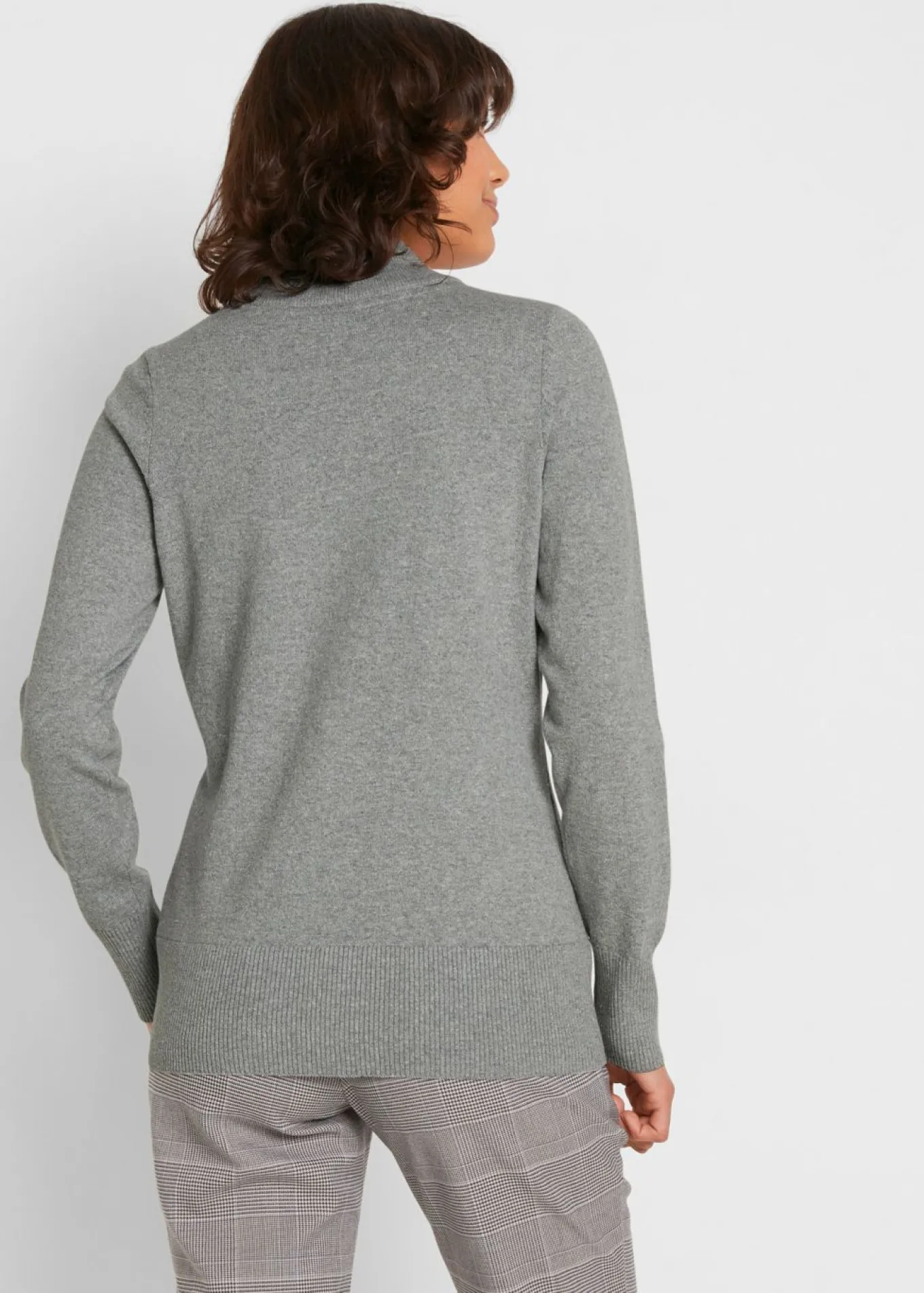 Jersey básico de punto fino con cuello alto y algodón reciclado
