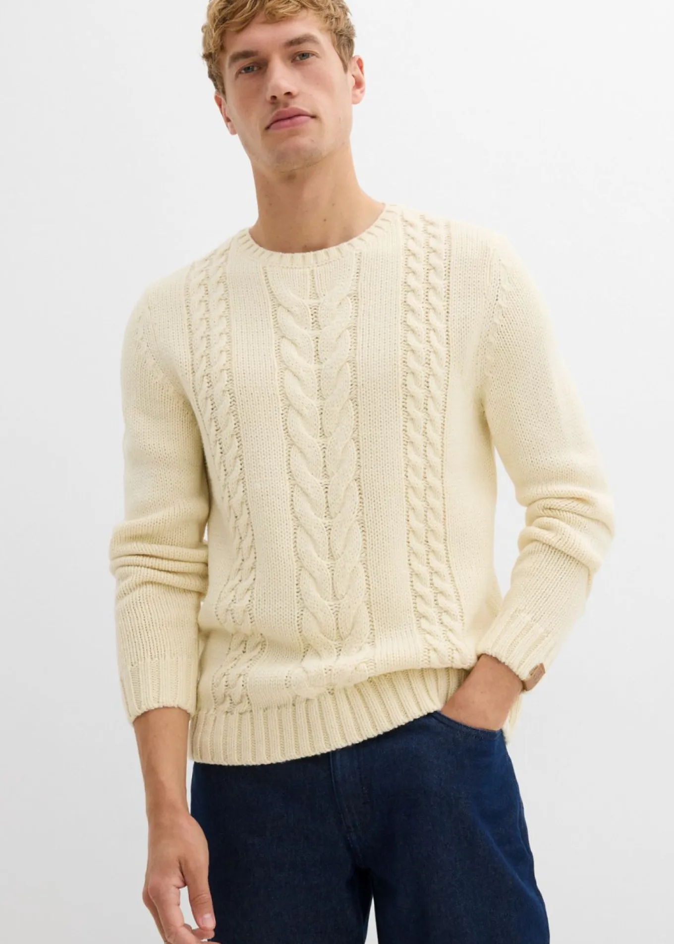 Jersey de punto grueso con patrón trenzado
